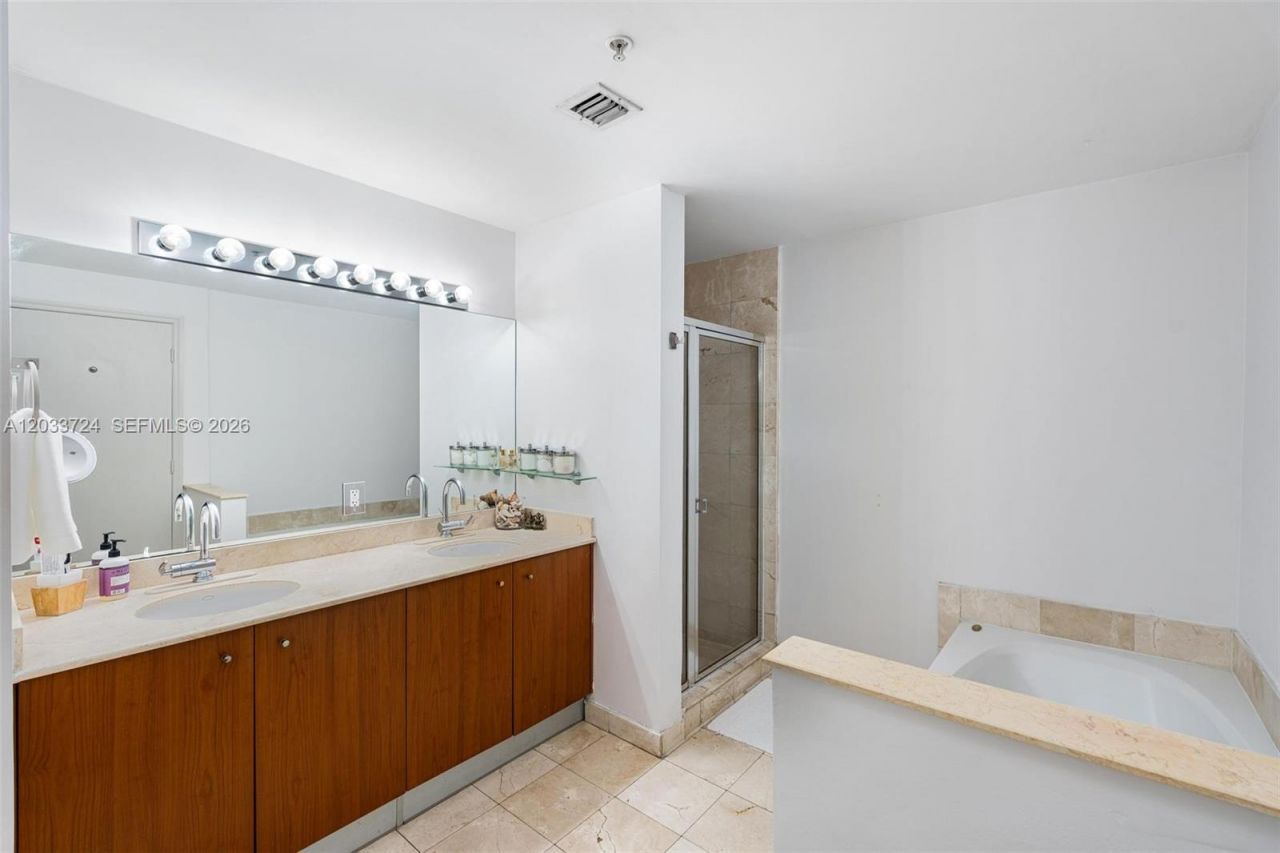 5970 Indian Creek Dr, Unit 207, Miami Beach, FL 33140 Photo