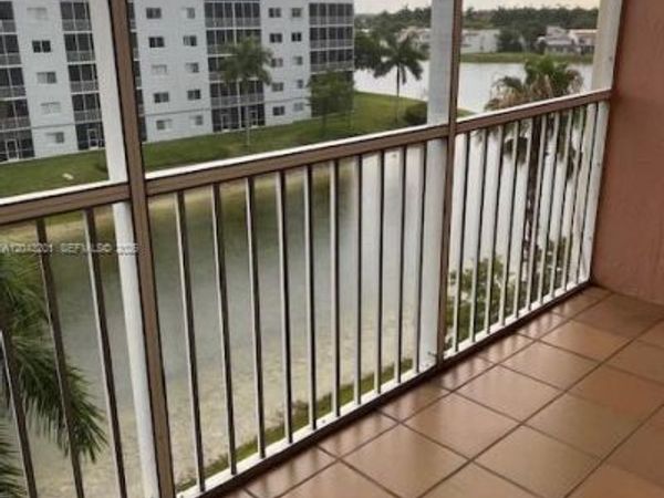 10720 NW 66th ST , Unit 503, Doral, FL 33178