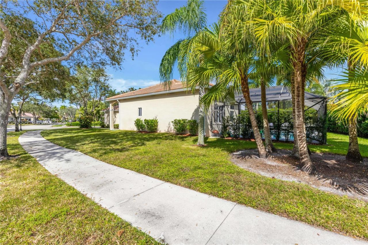 1102 Camellia Cir , Unit 1102, Weston, FL 33326 Photo
