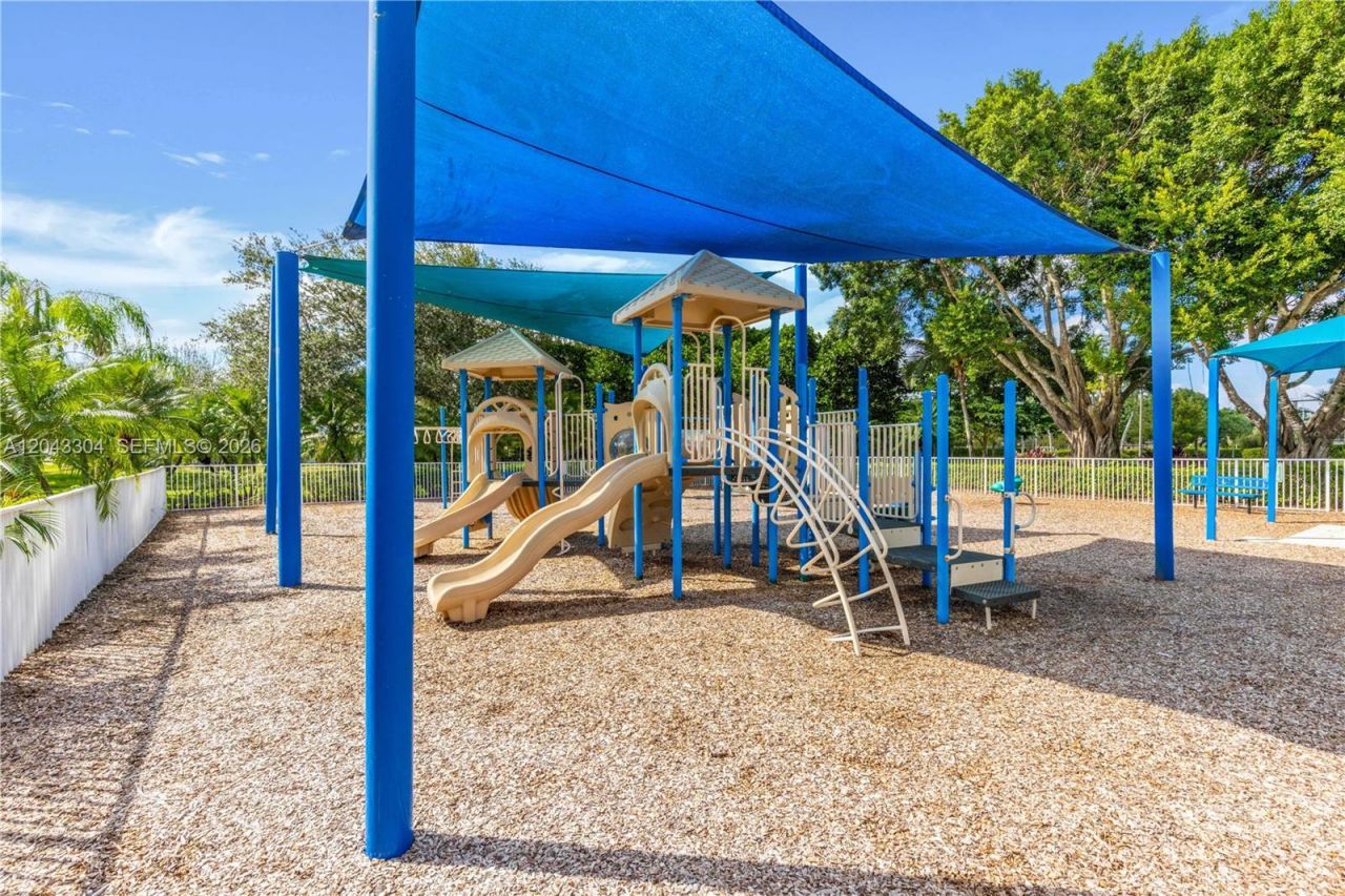 1102 Camellia Cir , Unit 1102, Weston, FL 33326 Photo