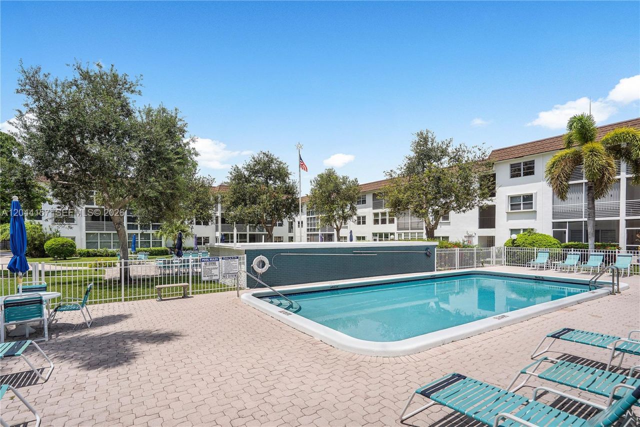 1501 S Ocean Blvd, Unit 224, Lauderdale by the Sea, FL 33062 Photo