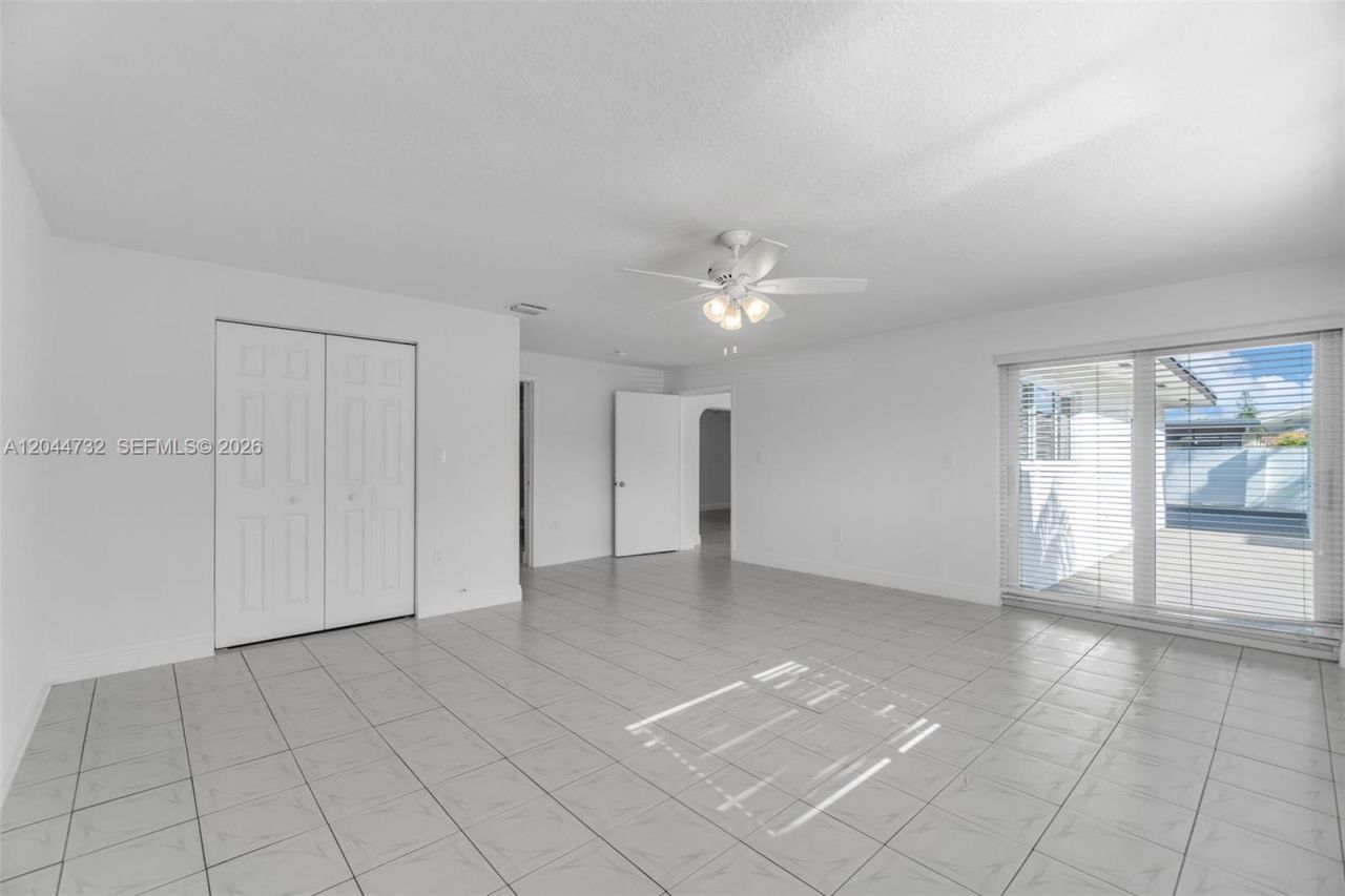 7125 SW 93rd Ct, Miami, FL 33173 Photo
