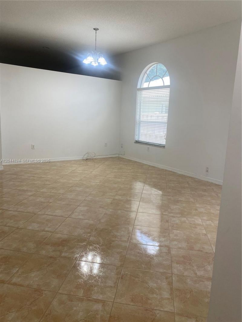 1315 NW 143rd Ave , Unit 1315, Pembroke Pines, FL 33028 Photo