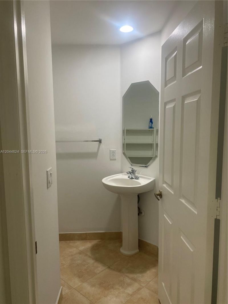 1315 NW 143rd Ave , Unit 1315, Pembroke Pines, FL 33028 Photo