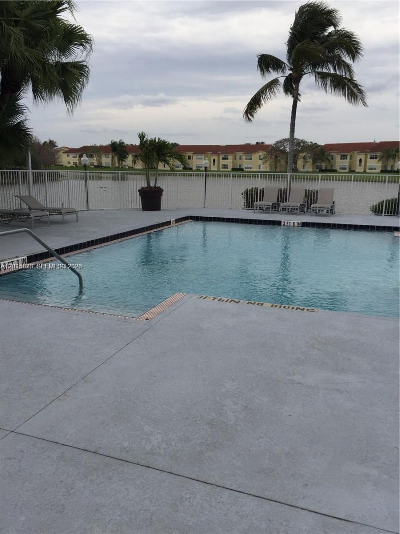 12870 Vista Isles Dr , Unit 517, Sunrise, FL 33325 Photo
