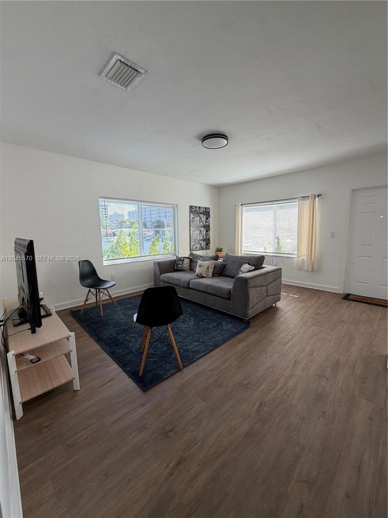 1215 NE 109th St, Unit 1215, Miami, FL 33161 Photo