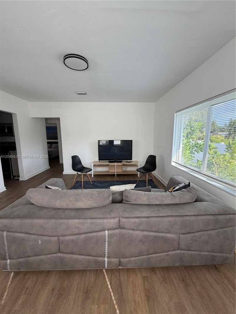 1215 NE 109th St, Unit 1215, Miami, FL 33161 Photo
