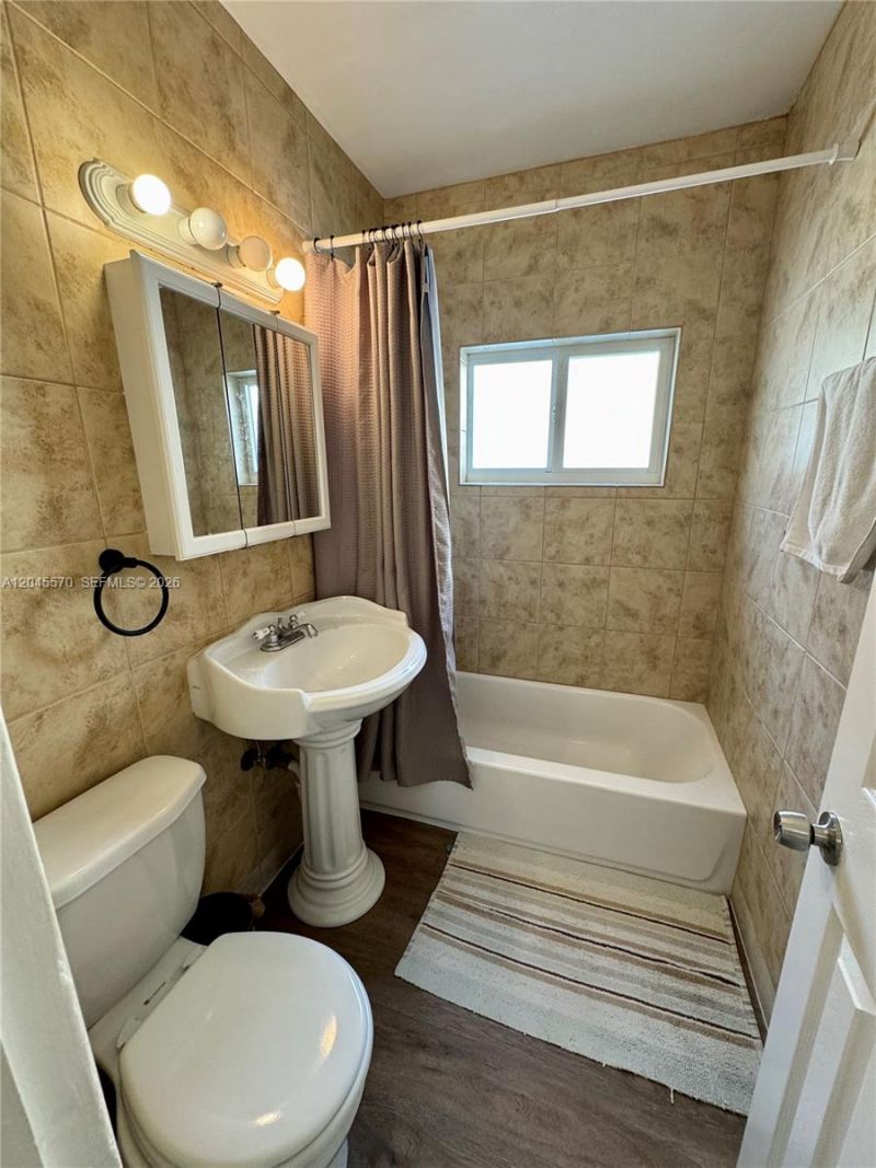 1215 NE 109th St, Unit 1215, Miami, FL 33161 Photo
