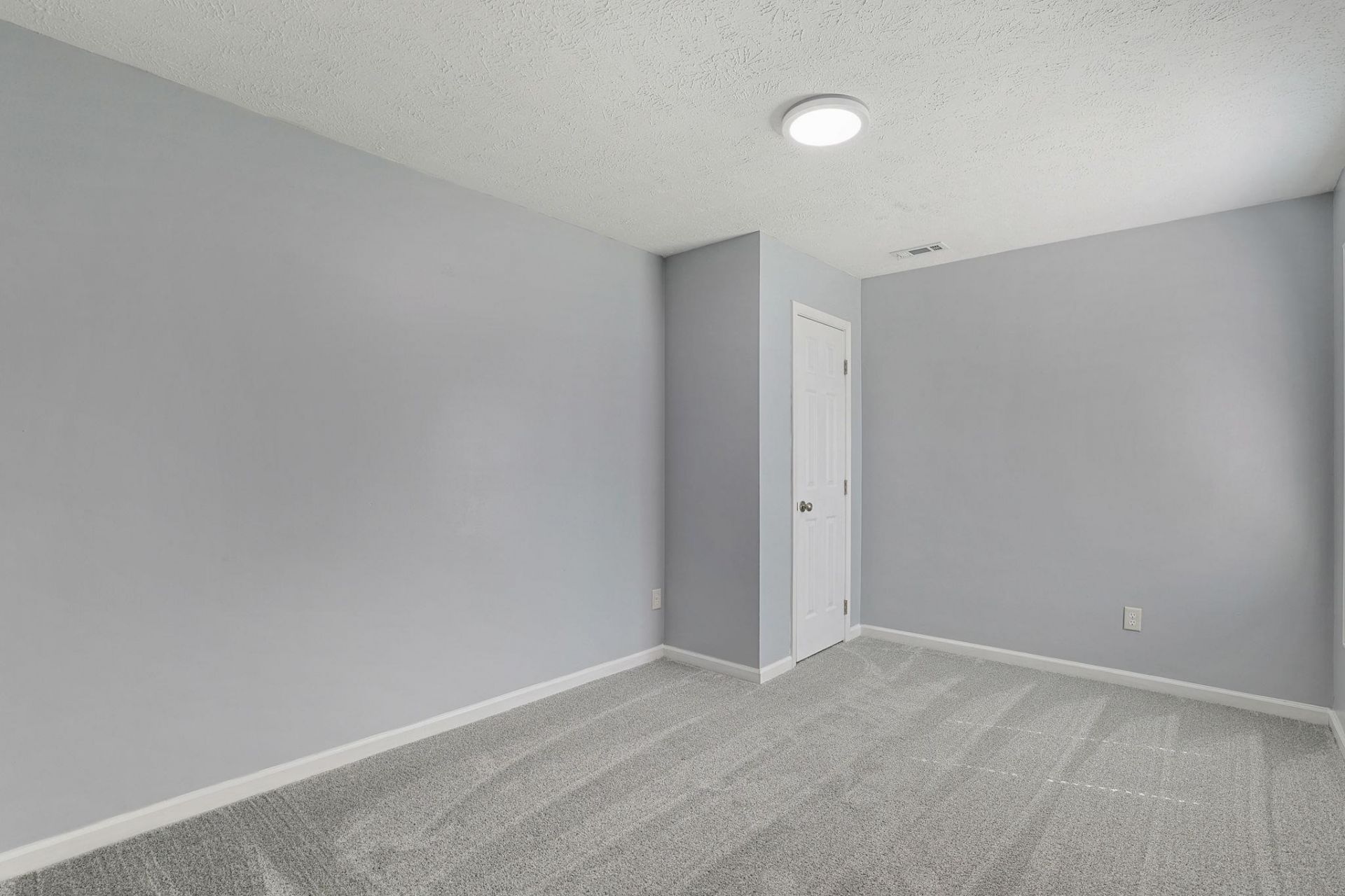 3648 Eagle Trace Dr.  Photo 17