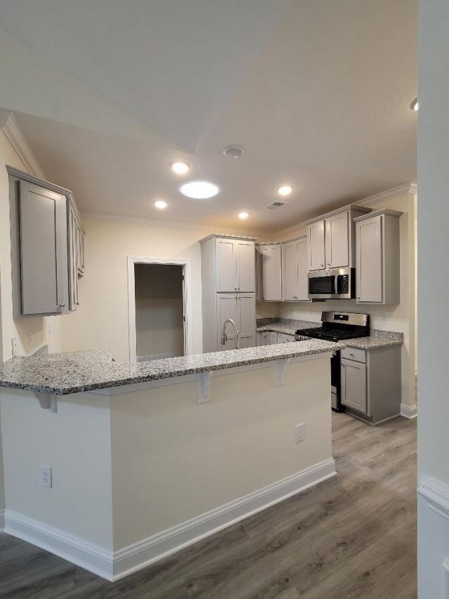 949 Jackline Place  Photo 6