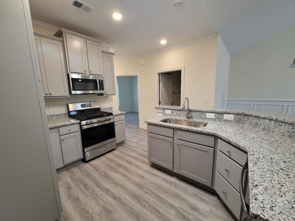 949 Jackline Place  Photo 8