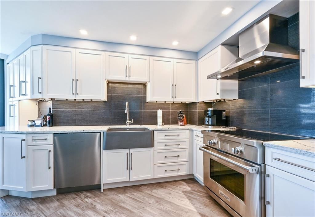 4551 Gulf Shore Blvd N, Unit 1406, Naples, FL 34103 Photo