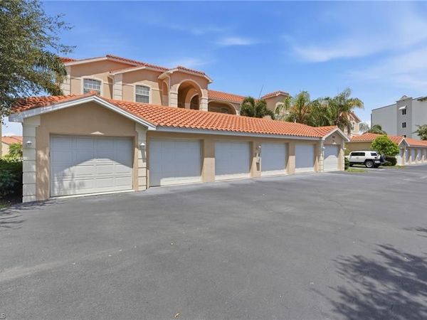 26630 Rosewood Pointe DR, Unit 306, BONITA SPRINGS, FL 34135