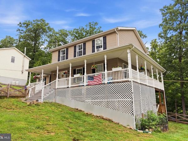 900 ENFIELD DRIVE, WINCHESTER, VA 22602