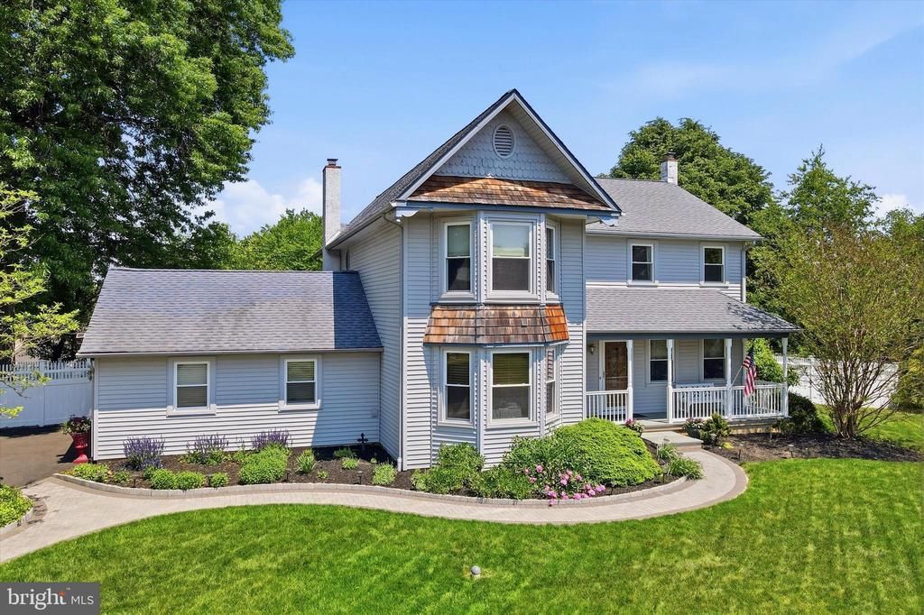 11 GINGER COURT , NEWTOWN, PA 18940