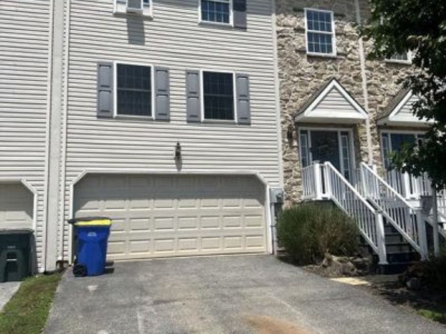 3926 Sheppard Drive, Dover, PA 17315 Main Photo