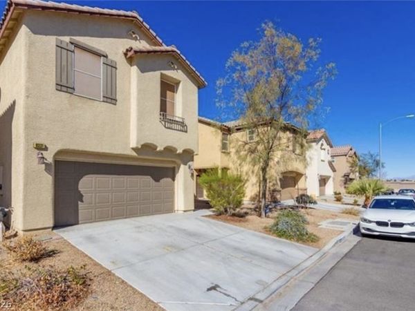 8331 Embry Hills Street , Las Vegas, NV 89113