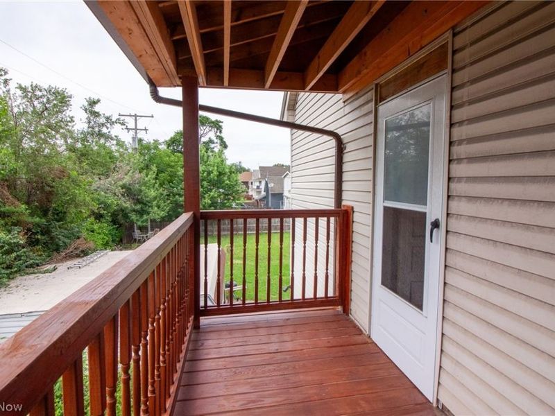 4028 E 53rd Street, Newburgh Heights, OH 44105 Photo 18