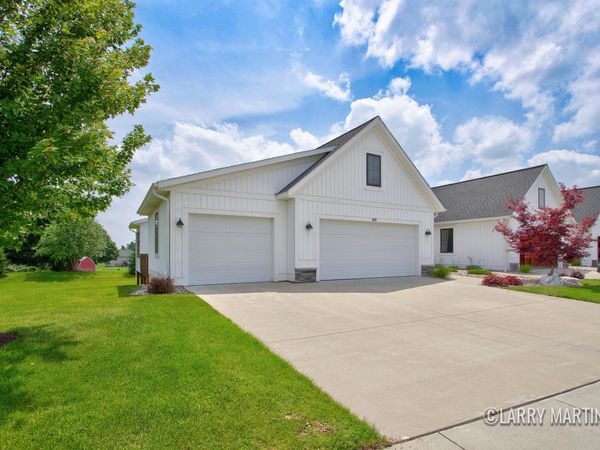 850 Harper Woods Drive SW, Unit 24, Byron Center, MI 49315