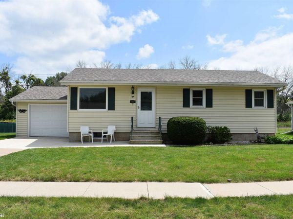 2409 Ellis Avenue, Iowa Falls, IA 50126