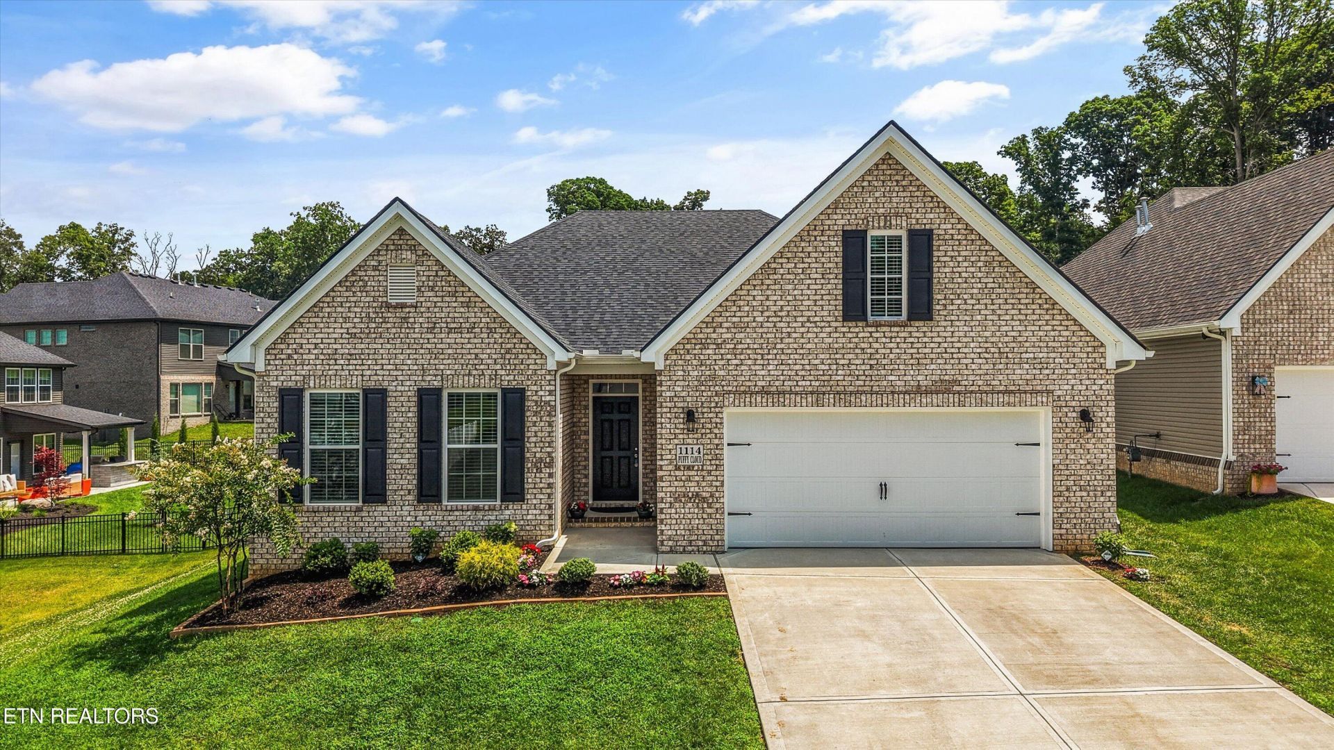 1114 Puffy Cloud Lane, Knoxville, TN 37922 Main Photo