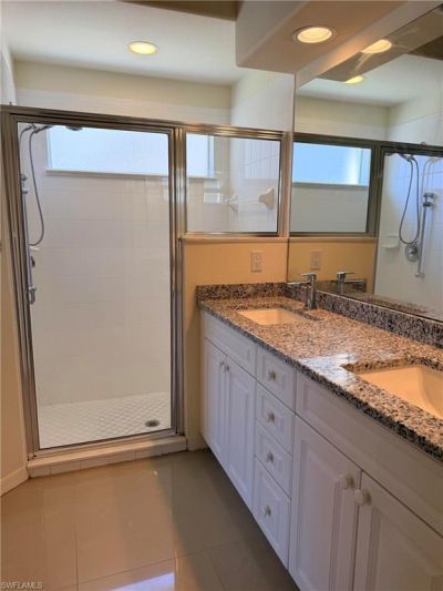 8216 Ibis Cove Cir, Unit B215, Naples, FL 34119 Photo