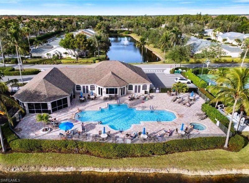 8216 Ibis Cove Cir, Unit B215, Naples, FL 34119 Photo