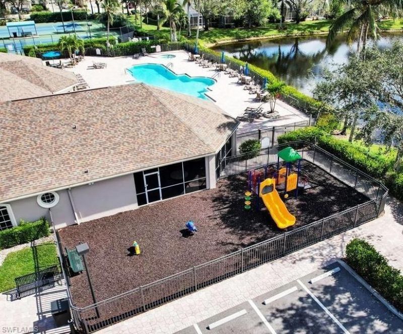 8216 Ibis Cove Cir, Unit B215, Naples, FL 34119 Photo