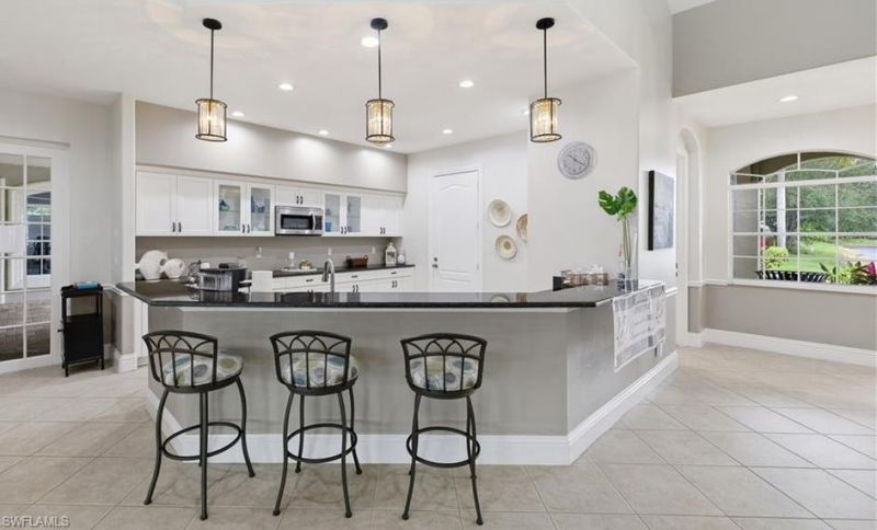 8216 Ibis Cove Cir, Unit B215, Naples, FL 34119 Photo