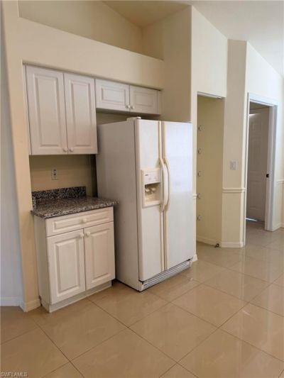 8216 Ibis Cove Cir, Unit B215, Naples, FL 34119 Photo