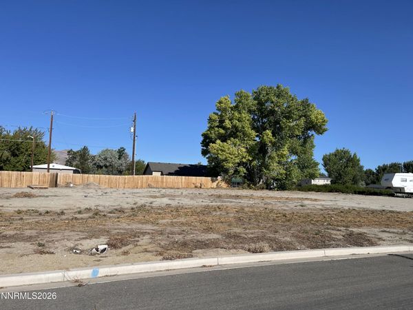 217 Quail Run Drive, Yerington, NV 89447