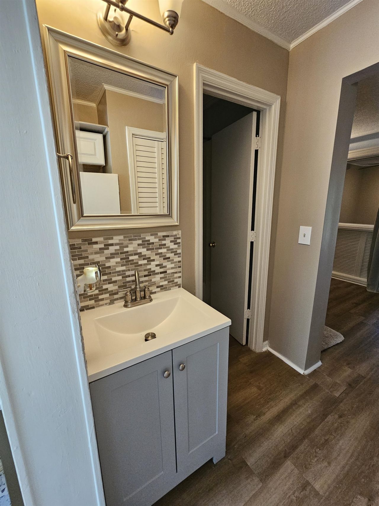 610 Putters Ln. Photo 4