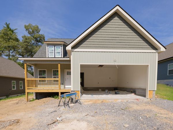 27 Greenslake Road, Rossville, GA 30741