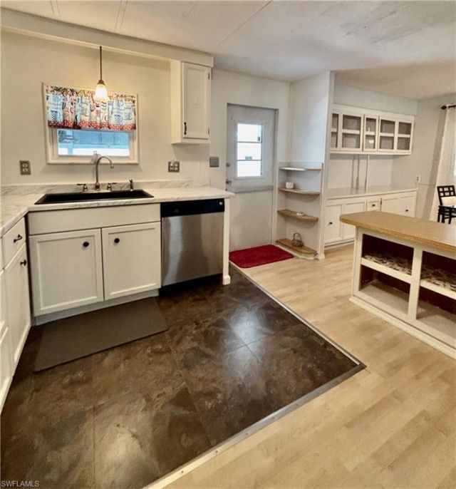 730 Knotty Pine Cir, North Fort Myers, FL 33917 Photo
