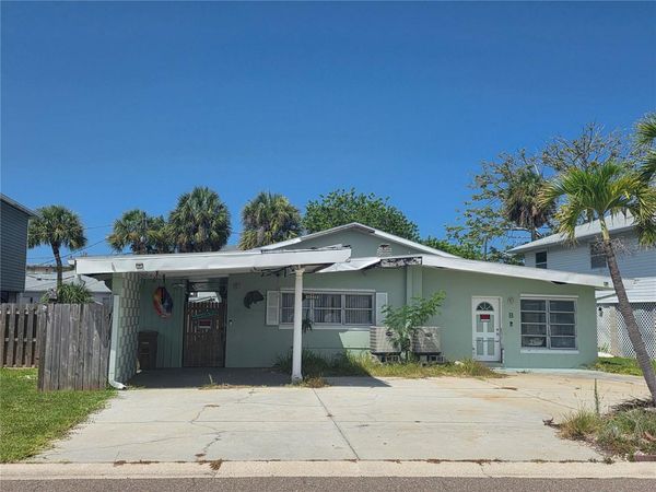14230 N BAYSHORE DRIVE, MADEIRA BEACH, FL 33708