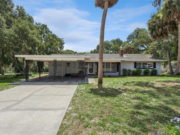 1400 SPARTAN AVENUE , LEESBURG, FL 34748