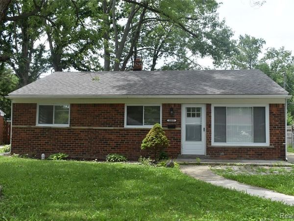 28095 Selkirk Street, Southfield, MI 48076