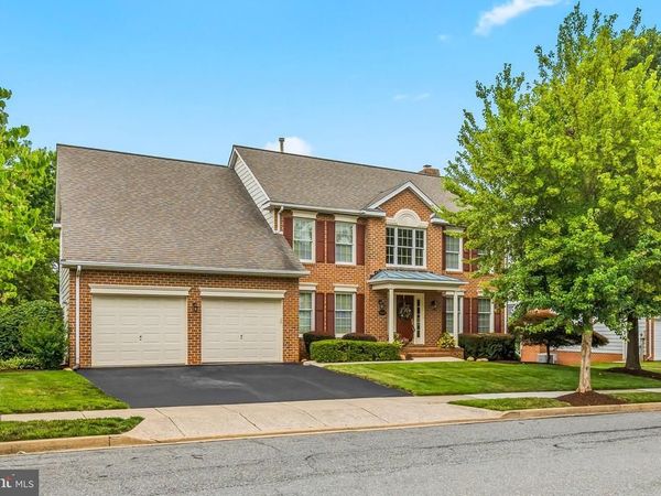 2214 W GREENLEAF DRIVE , FREDERICK, MD 21702