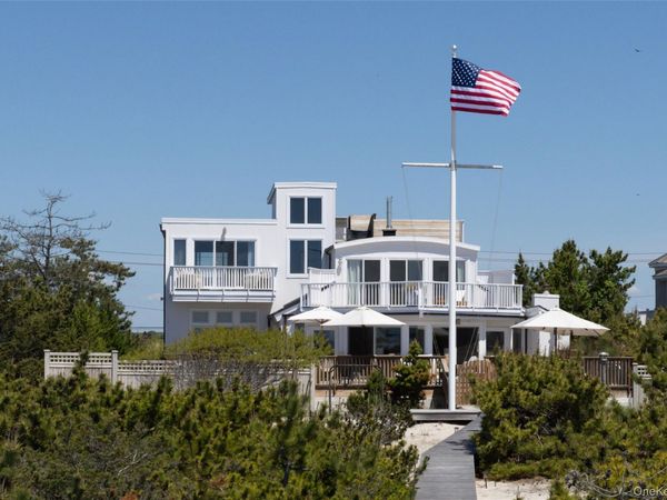 291 Dune Road , Westhampton Beach, NY 11978