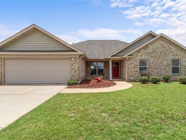 16415 Cherokee Bend Parkway, Moundville, AL 35474