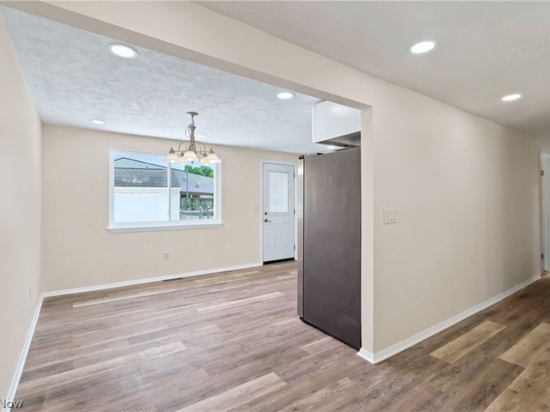 461 Augdon Drive , Elyria, OH 44035 Photo 5