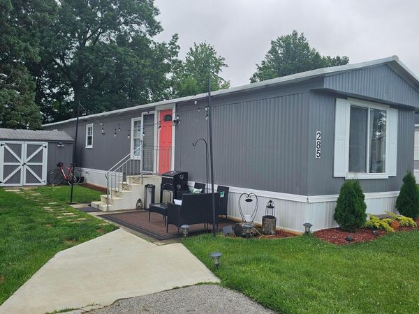 285 Walnut Boulevard , Lewis Center, OH 43035