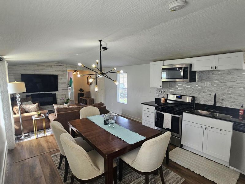 285 Walnut Boulevard , Lewis Center, OH 43035 Photo 6