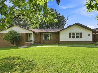 966 Jake Dukes Road, Grand Rivers, KY 42045