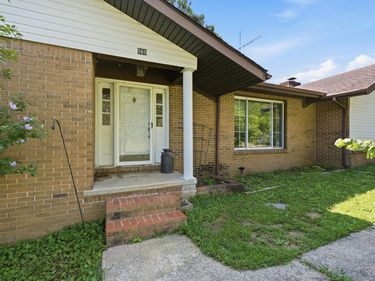 966 Jake Dukes Road, Grand Rivers, KY 42045