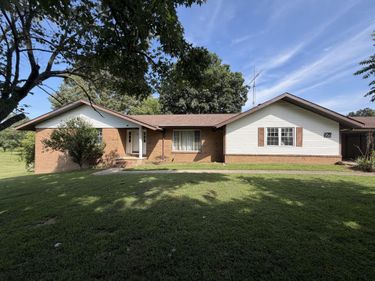 966 Jake Dukes Road, Grand Rivers, KY 42045
