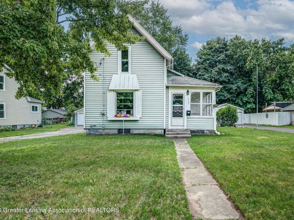4203 Holt Road, Holt, MI 48842