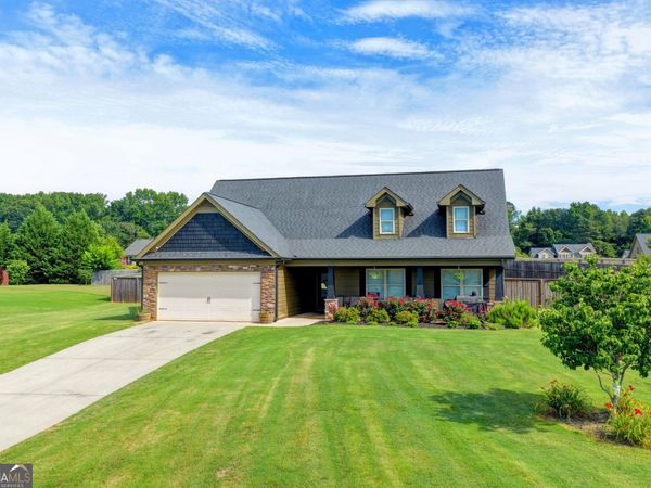 82 Lake Point Court, Jefferson, GA 30549