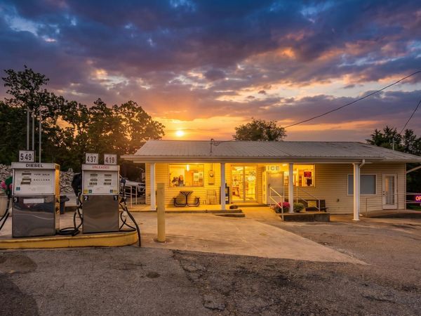 5412 AR-Highway 56 , Violet Hill, AR 72584