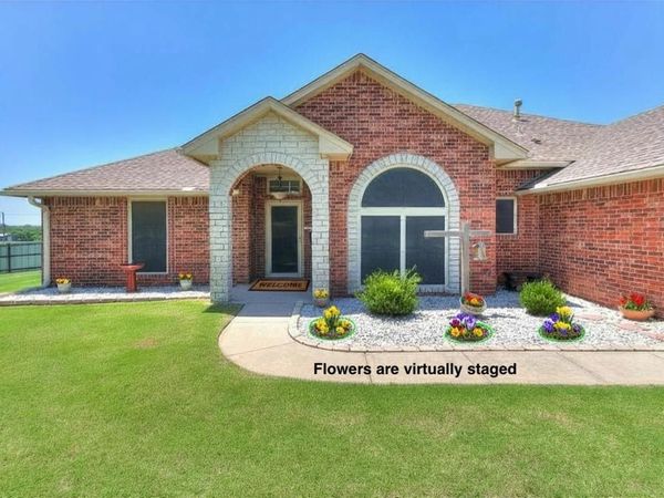 2403 E Headwind Drive, Purcell, OK 73080